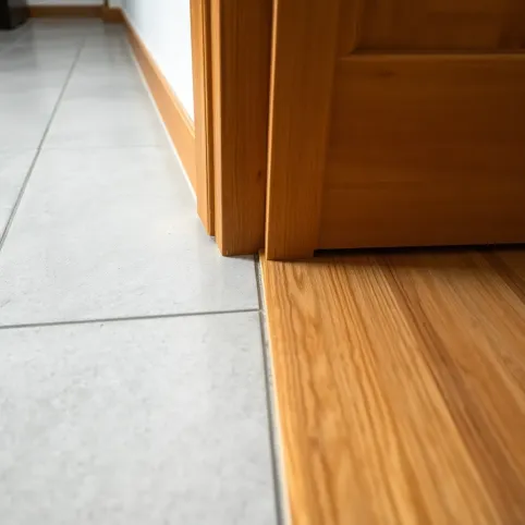 Dokąd kłaść płytki w drzwiach