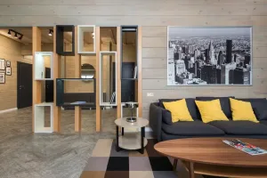 Wykończenie płytek przy drzwiach